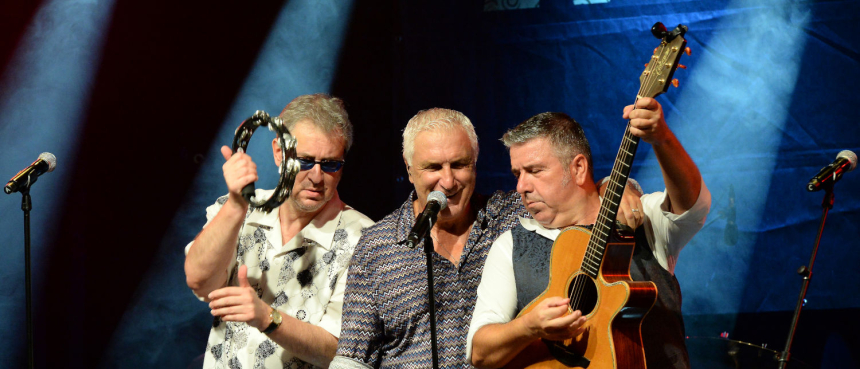 Monti Beton & Johann K. 1500x644 © Amanda Peniston-Bird